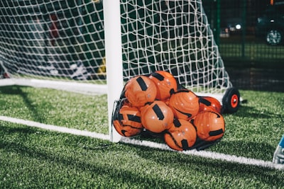 الهلالوالاهليمباشريلاكورةمواجهةأسطوريةفيعالمكرةالقدم